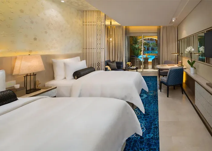 Grand Deluxe King Room