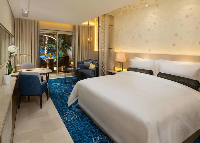 Grand Deluxe King Room