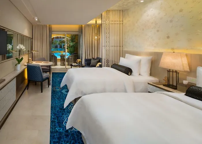 Grand Deluxe Twin Room