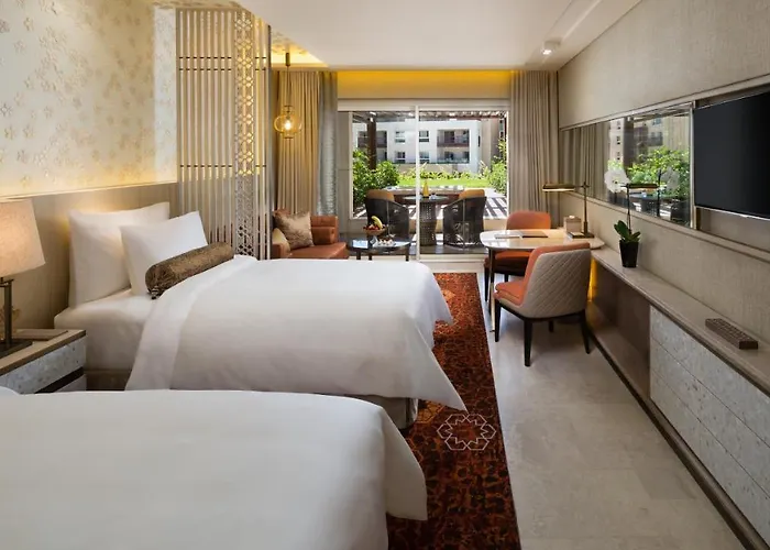 Grand Deluxe Twin Room